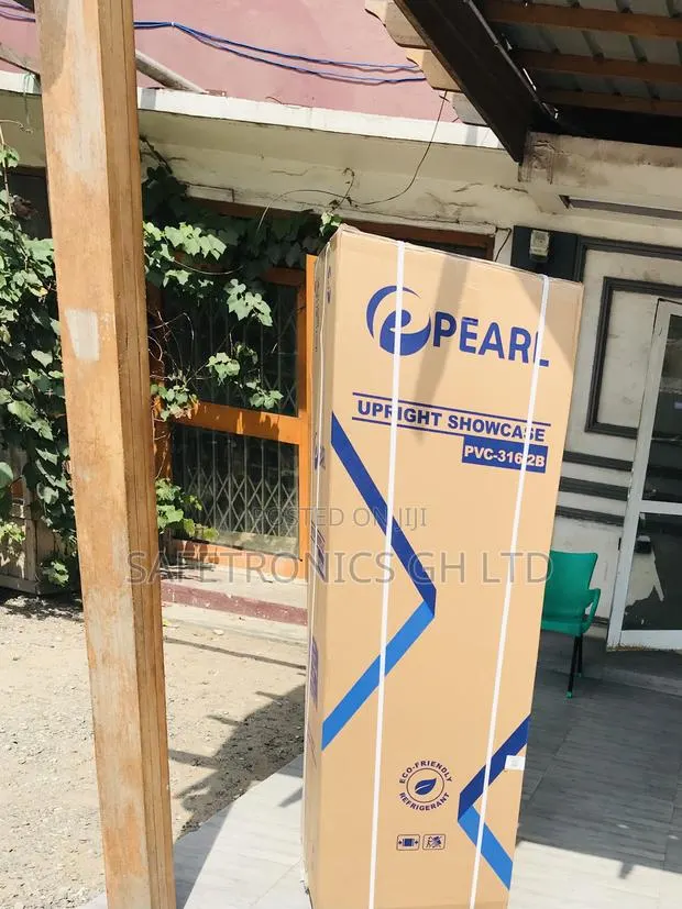 Grab Quality Singledoor Pearl PVC-316 Display White Glass · Photo 1