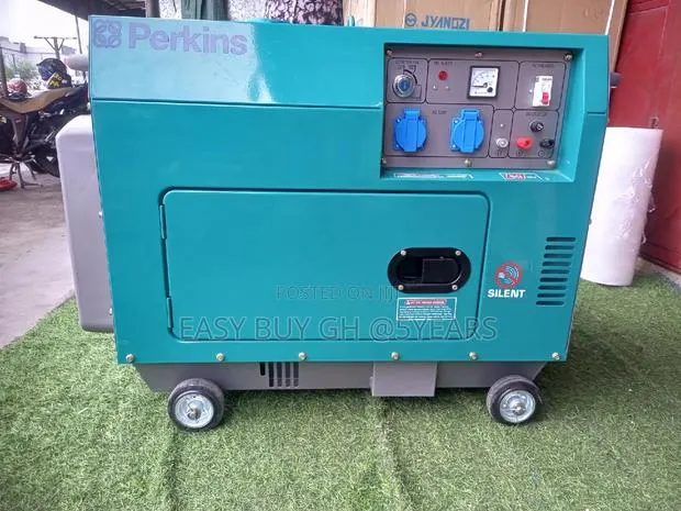 Real Diesel Engine Geneset Gen Perkins Green Keystart · Photo 1