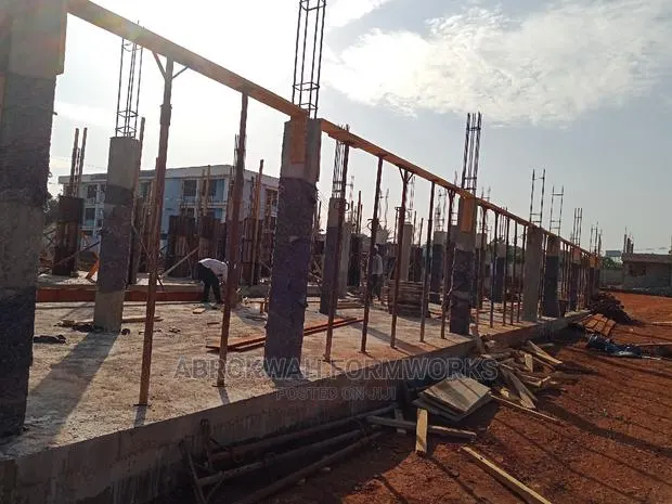 Decking Formwork/Steel Decking/Woods/Props/Scaffold/Pillars · Photo 1