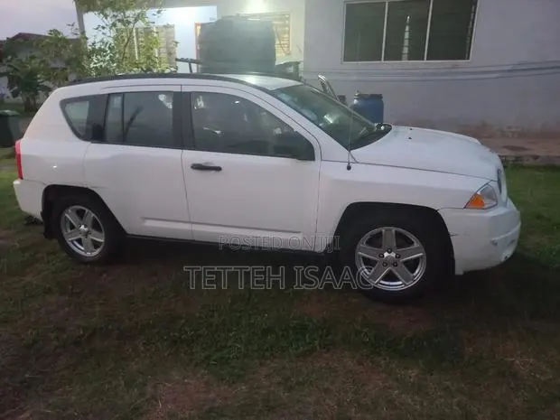 Jeep Compass 2007 White · Photo 1