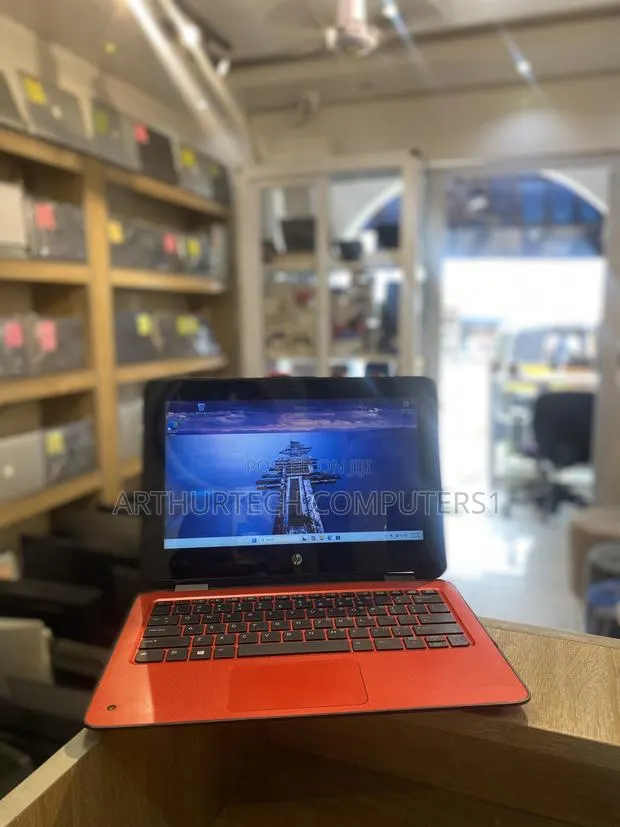 Laptop HP ProBook 11 X360 G1 EE 4GB Intel Pentium SSD 256GB · Photo 1