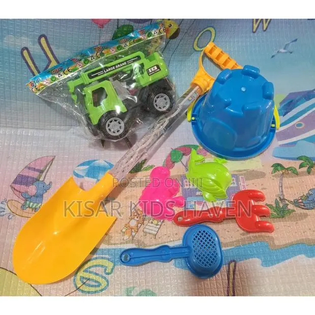 Boys Mini Truck, Beach Toy and Bubble Shovel 1 Year to 4 Years · Photo 1