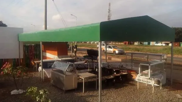 Canopy/ Tent / Sunshade · Photo 1