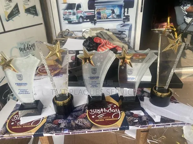Hot Award Plaque for Your Events and Awards Ceremony · Photo 1