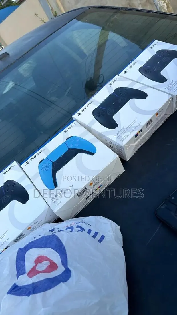Ps5 Brand New Controller · Photo 1