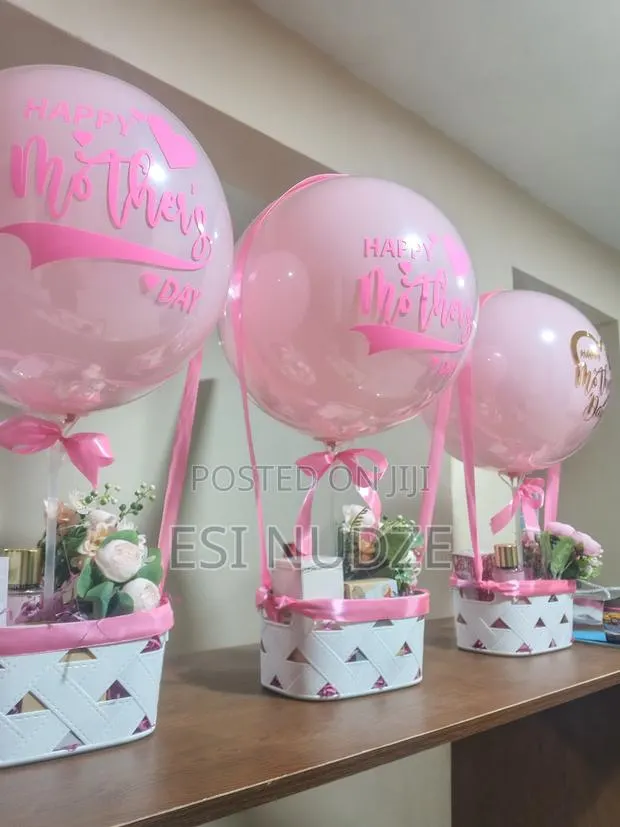 Balloon Gift Hampers · Photo 1