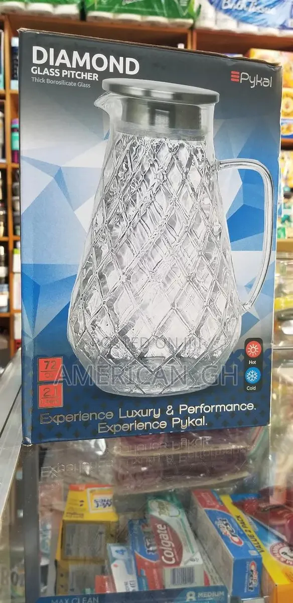 Diamond Glass Pitcher Hot and Cold, 2.1L · Photo 1