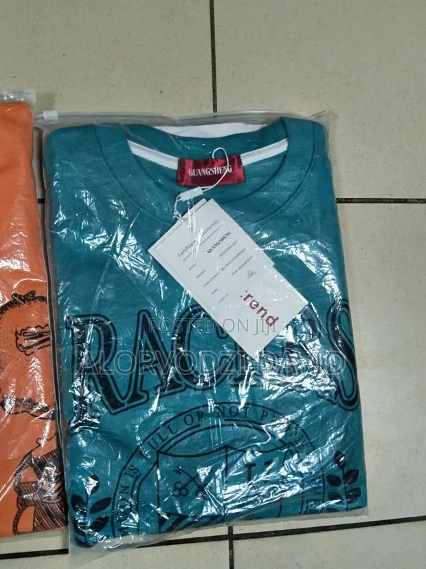 Dave's Tshirts · Photo 1