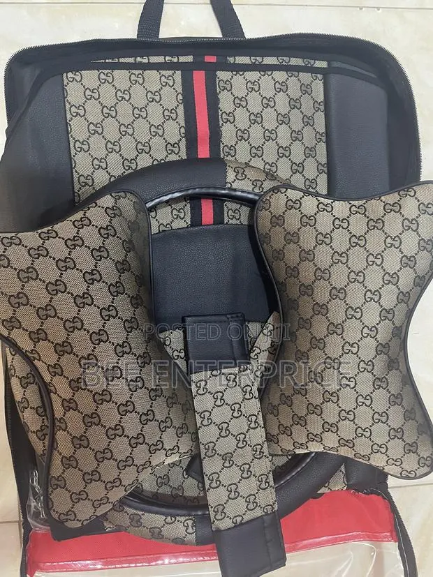 G Pattern Beige and Black Seat Cover+ Pillows +Steering Coat · Photo 1