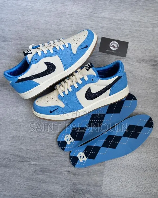 Nike Jordan One Low · Photo 1