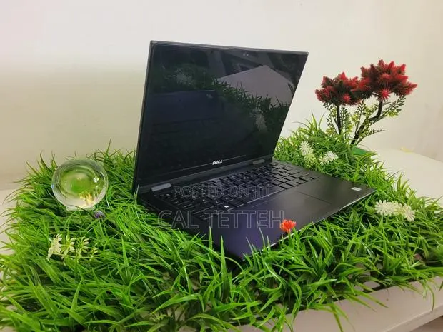 Laptop Dell Latitude 3390 2-in-1 8GB Intel Core i5 SSD 256GB