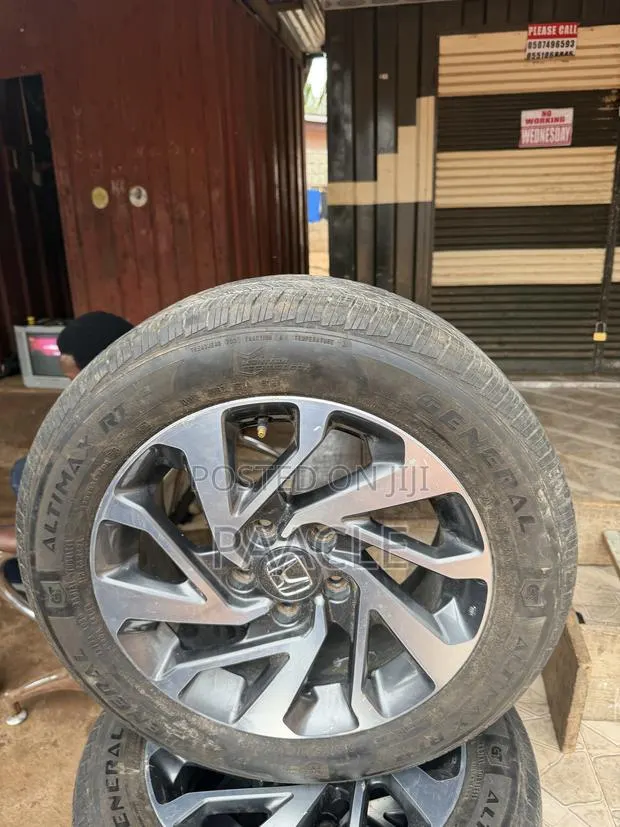 Honda Civic Rims and Tires · Photo 1