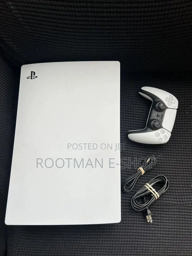 Used Playstation 5 Digital Edition Bundle - Ps5 Digital Edition · Photo 1