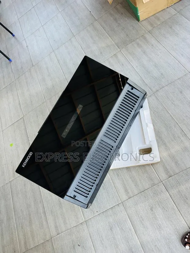Located at Adabraka for Kenwood 90cm Mirror Black Finish Extractor · Photo 1