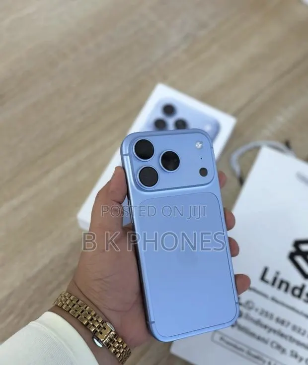 New Apple iPhone 18 Pro Max 512 GB Blue · Photo 1
