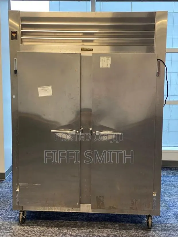 Traulsen G22010 Top Mounted Reach-in Refrigerator · Photo 1