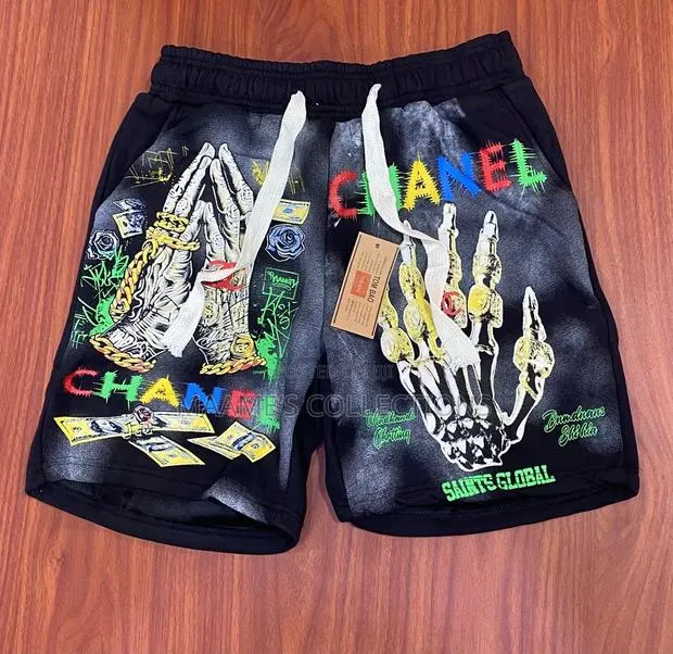 Loose Fitting Casual Shorts · Photo 1