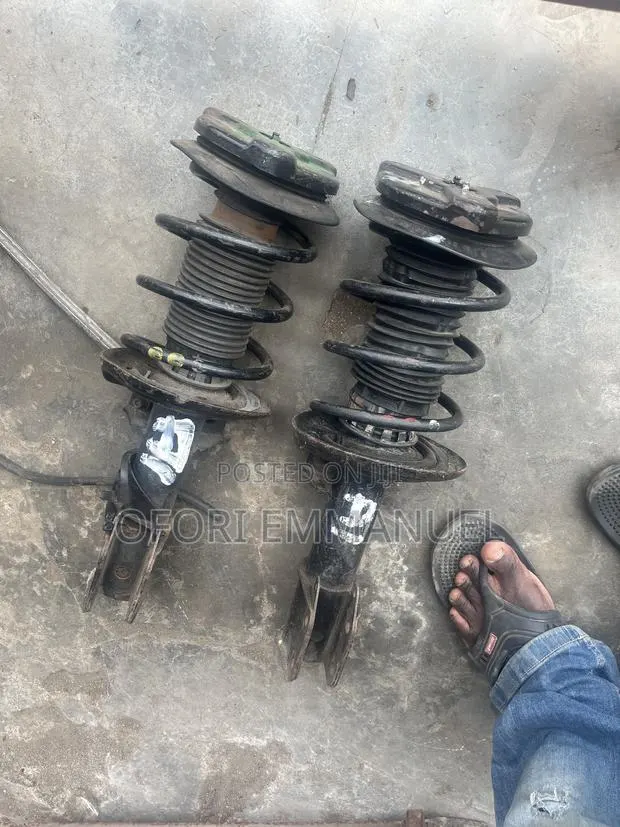 Mercedes Benz C250 4matic Front Shocks · Photo 1