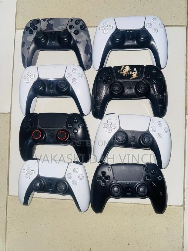 Original Ps5 Controllers for Sale · Photo 1