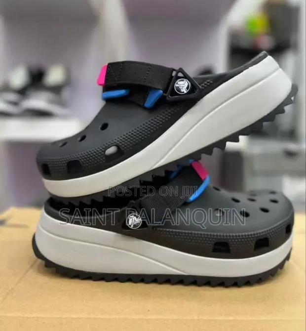 Crocs Sandals · Photo 1