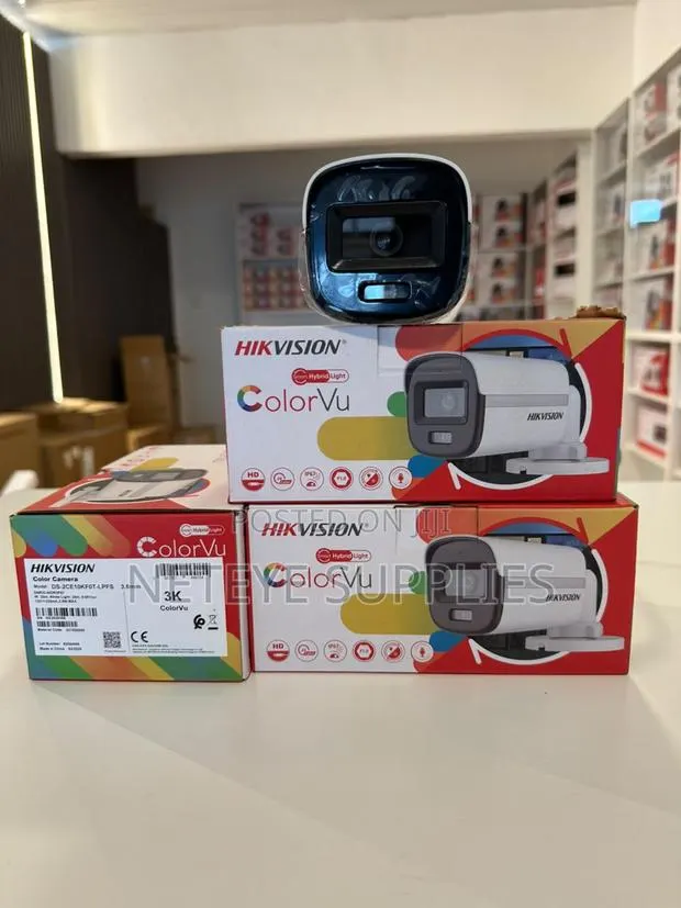 Hikvision ColorVu Smart Hybrid Light BulletCamera DS-2CE10KF0T-LPFS · Photo 2