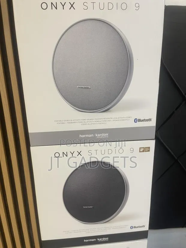 Harman Kardon Onyx Studio 9 – Premium Portable Bluetooth Speaker! · Photo 1