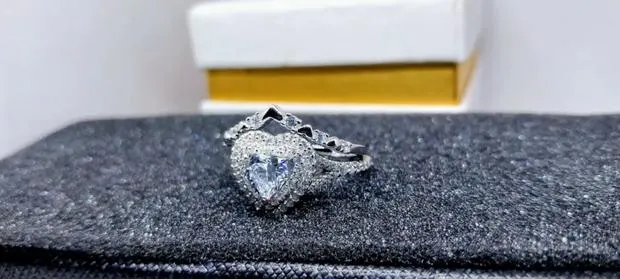 Quality 100% S925 Promise, Engagement and Wedding Rings · Photo 1