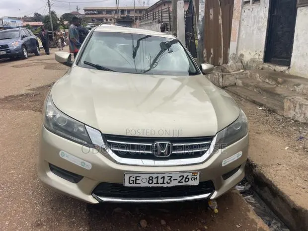 Honda Accord LX 4dr Sedan (2.4L 4cyl CVT) 2014 Gold · Photo 1