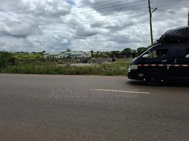 Main Road 2 Plot of Land for Sale in Sokoban to Konkorl · Photo 1