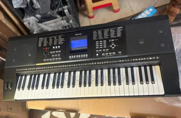 PSR-493 61-Key Teaching Electronic Keyboard · Photo 1