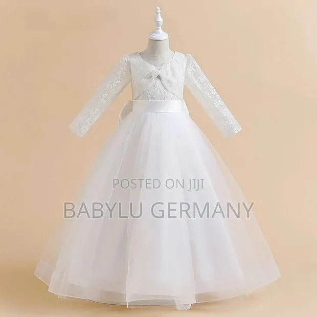 White Long-Sleeved Lace Dress /Flower Girl Dress · Photo 1
