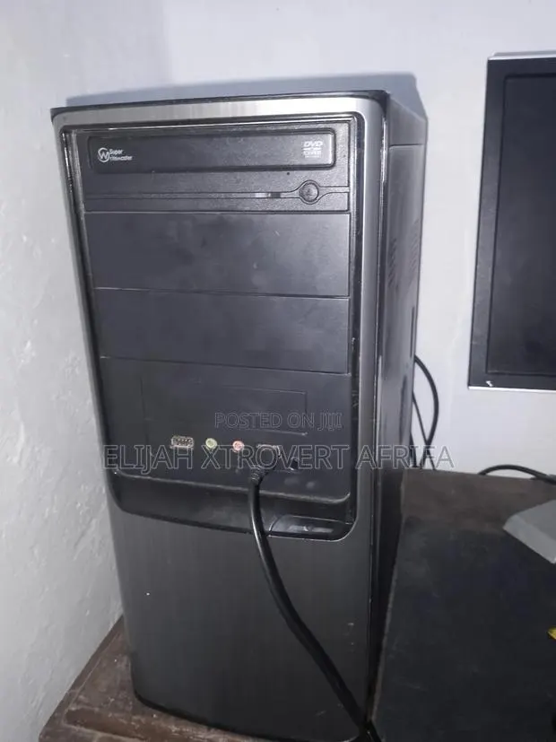 New Gigabyte GA-H110MSTX-HD3-ZK 8GB Intel Core i5 HDD+SSD 500GB · Photo 1