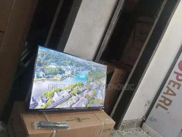 TCL Smart Tv Intelligence That Listens to Your Voice · Photo 1