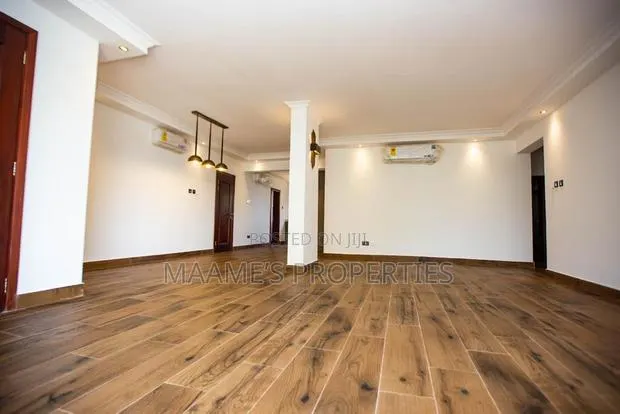 3bdrm Apartment in North Ridge for sale · Photo 1