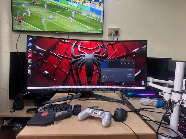 Asus 34” Curve Wide Resolution 180hz · Photo 1