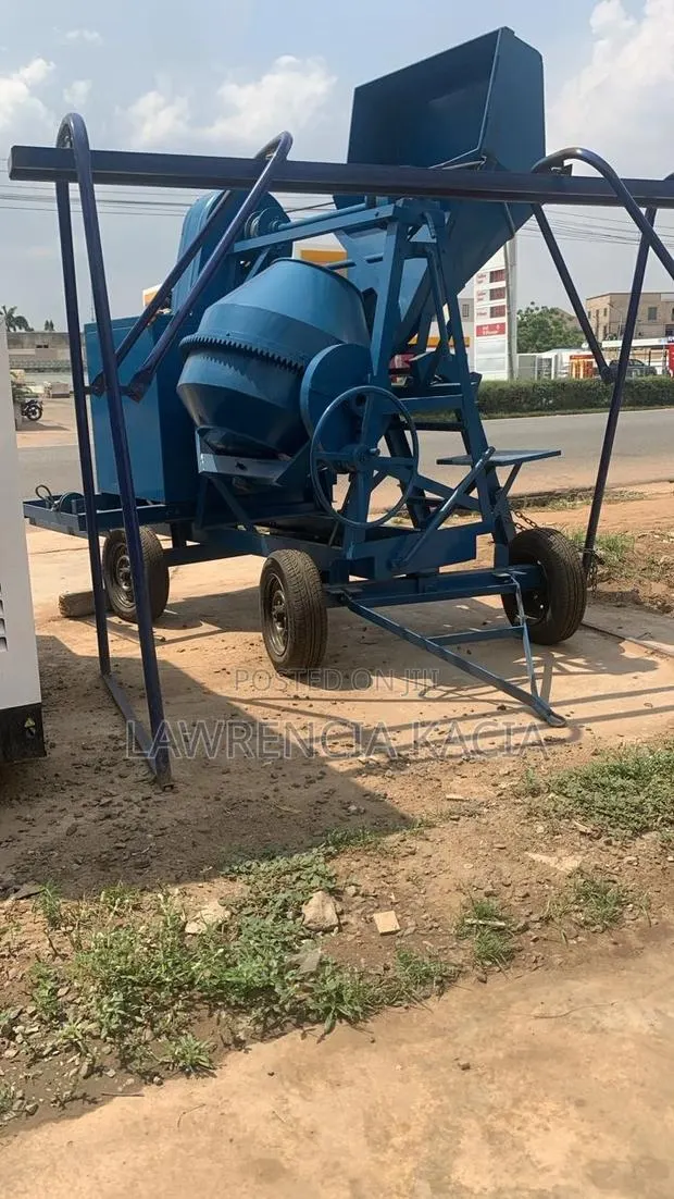 Concrete Mixer · Photo 1