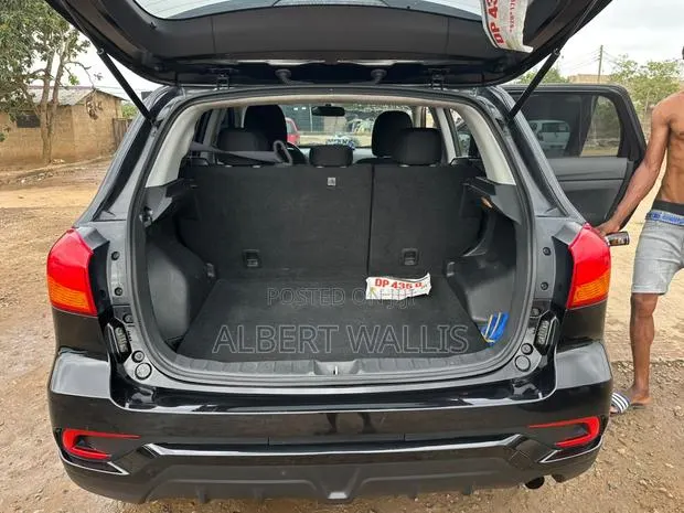 Mitsubishi RVR 2019 Black · Photo 1