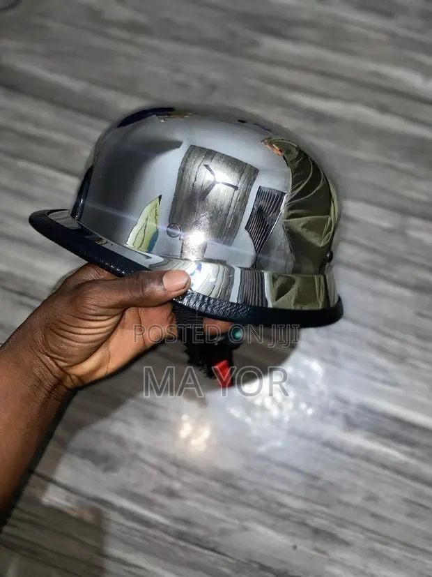 Motor Half Face Helmet · Photo 1