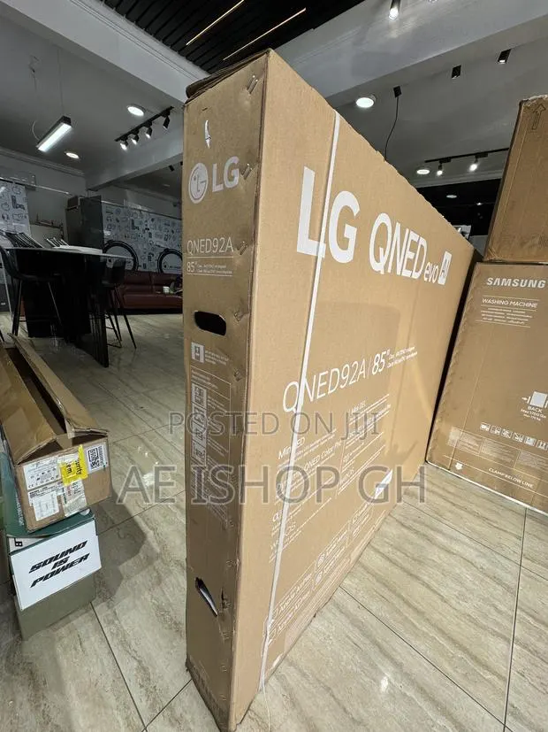 l.g Qned 85” · Photo 1