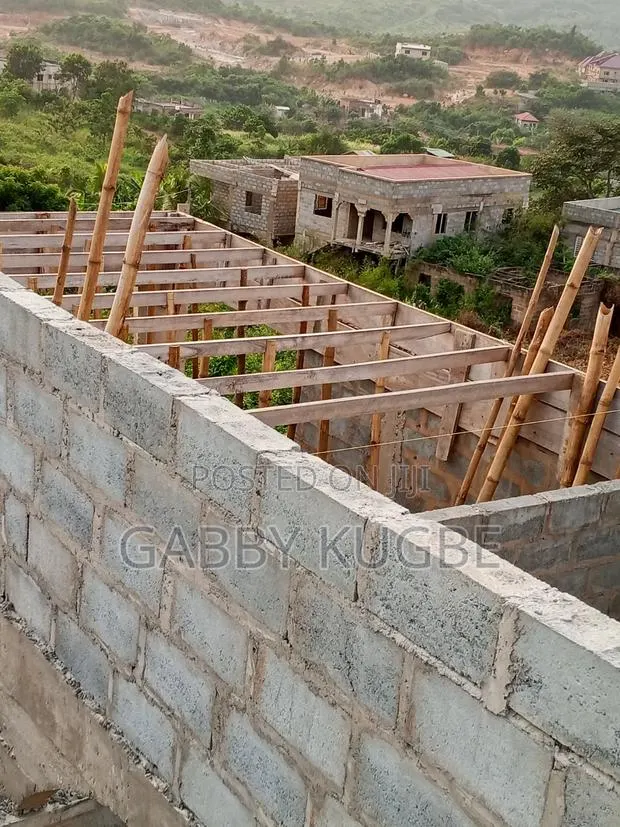 Floating Staircase and Decking · Photo 3