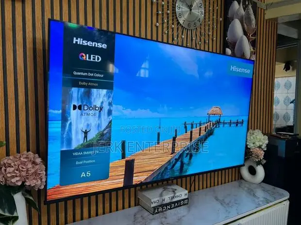 75inches Smart TV · Photo 1