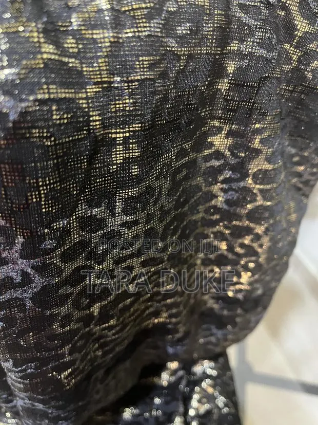 Leopard Gold and Black Fabric · Photo 1