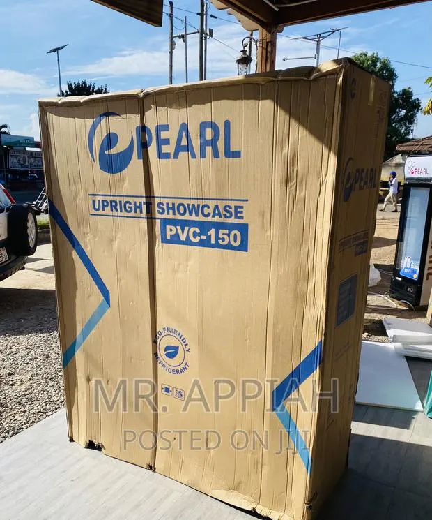 Purchase Classic Pearl PVC 150 3 Doors Display Fridge,950L · Photo 1