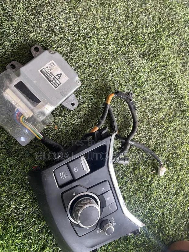 Cx5 Electronic Control Module Complete The · Photo 1