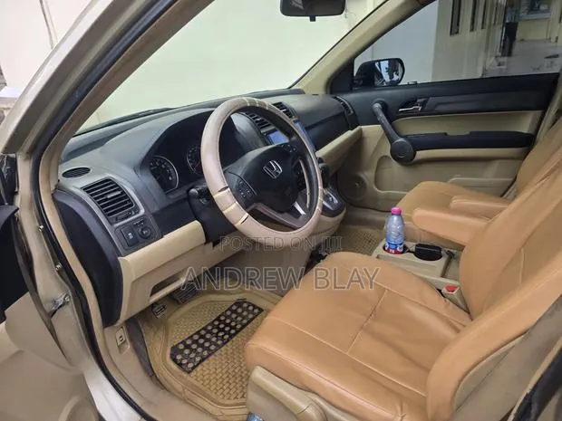 Honda CR-V 2008 Gold · Photo 1