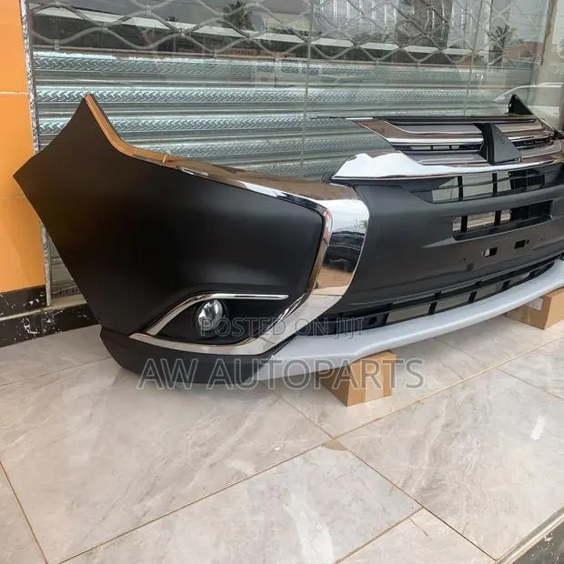 Mitsubishi Outlander Lander 2017 Front Bumper · Photo 1