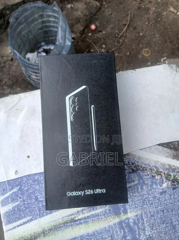 New Samsung Galaxy S26 Ultra 5G 1 TB Black · Photo 1