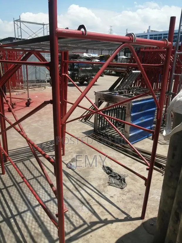 Scaffolding · Photo 1