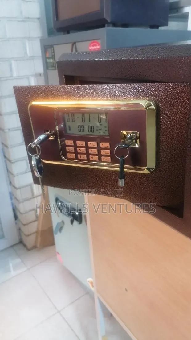 Money Safe · Photo 1
