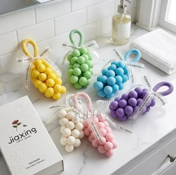 Souvenirs/Gifts/Handmade Grapes Cluster Soaps · Photo 1